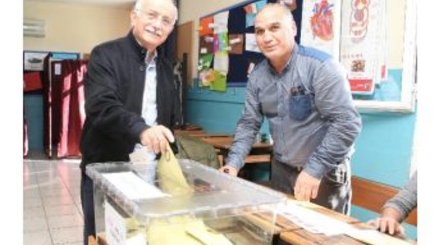 Başkan Hasan Karabağ Oyunu Kullandı