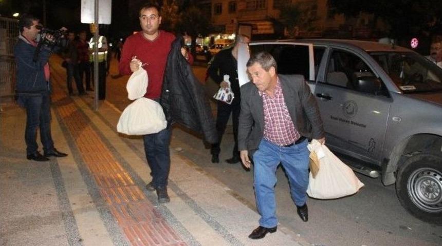 Mersin&rsquo;de Oy Pusulaları Adliyeye Gelmeye Başladı