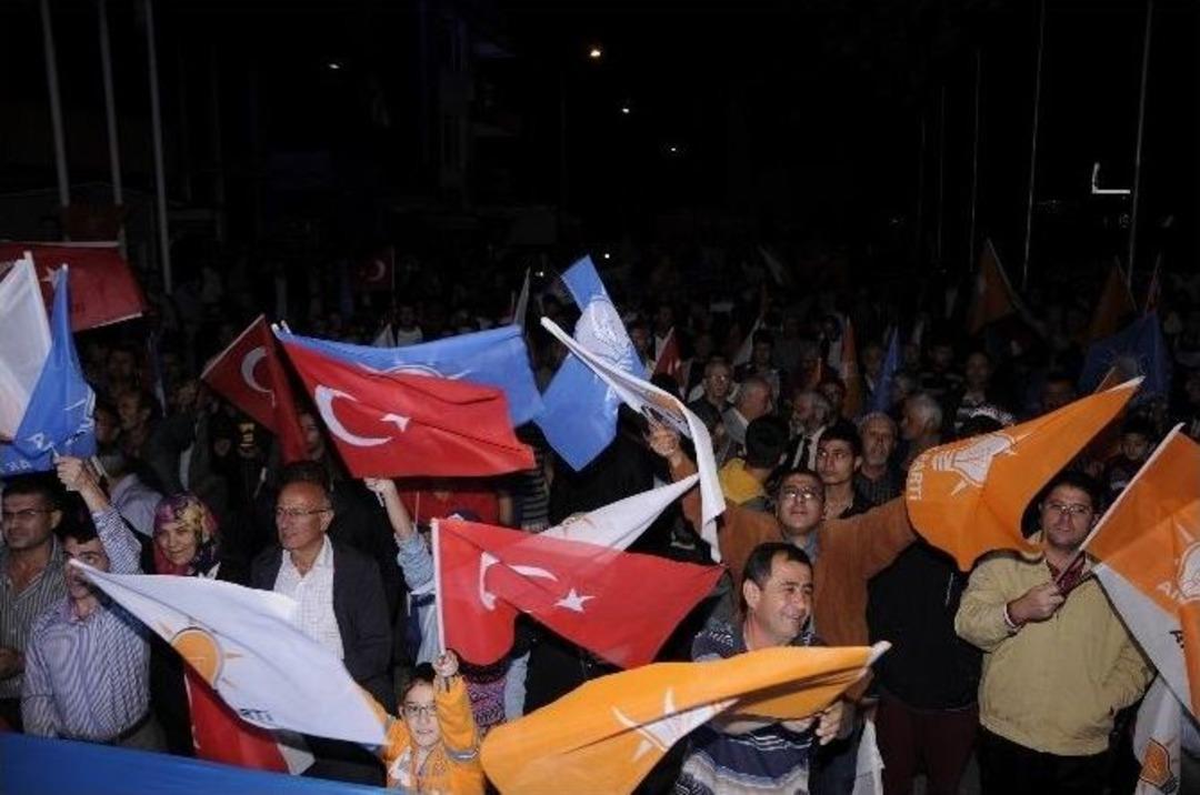 Ak Parti Antalya&rsquo;da Sevin&ccedil;
