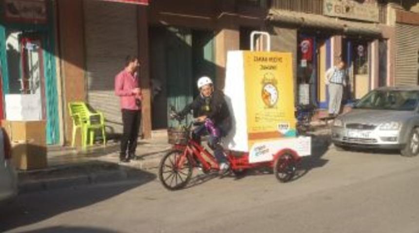 Dev &Ccedil;antalar Şehri Dolaşıyor