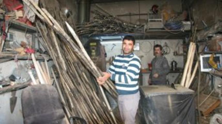 Zeytin Hasadı Öncesinde Sırığa Rağbet Arttı