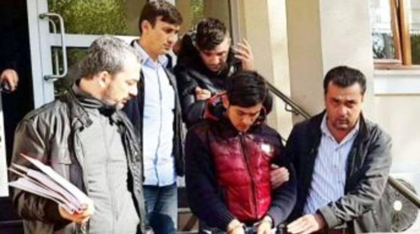 Otomobil Ve 800 Kilogram Fındık &Ccedil;alan Şahıslar Yakalandı