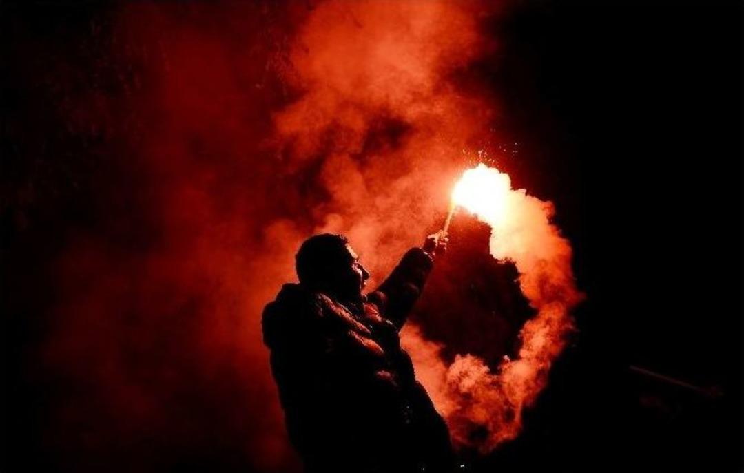 Zafer Coşkusu Binleri Sokağa &Ccedil;ıkardı