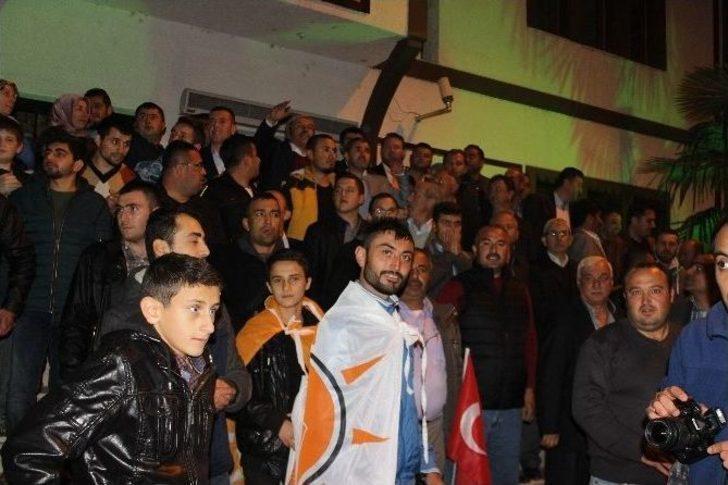 Osmaneli’de Ak Parti’nin Seçim Kutlaması G4