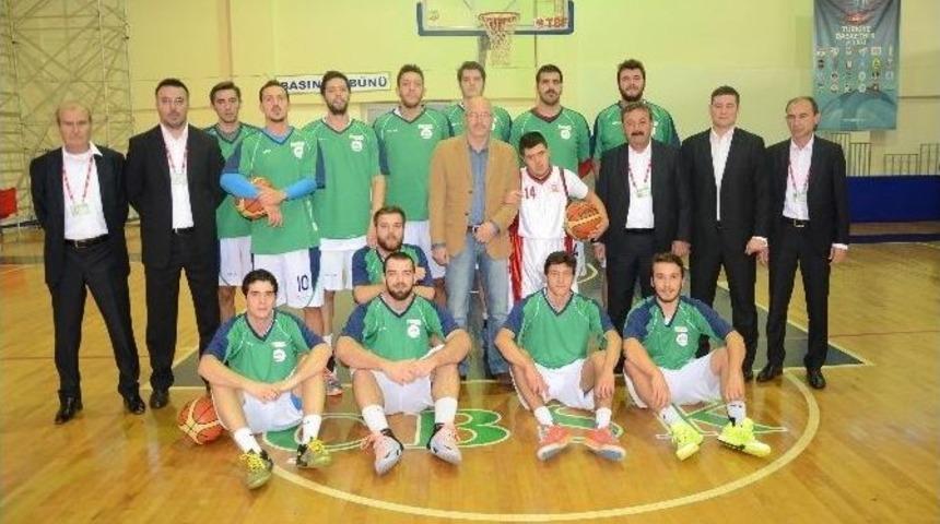 &Ccedil;bsk İlk Lig Ma&ccedil;ından Galibiyetle Ayrıldı