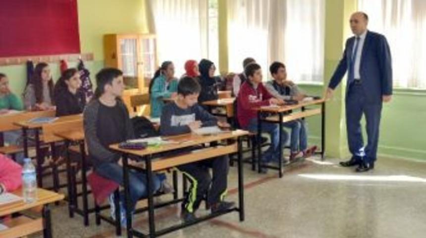 G&uuml;m&uuml;şhane&rsquo;de 3 Bin &Ouml;ğrenci Milli Eğitim Kurslarından Faydalanıyor