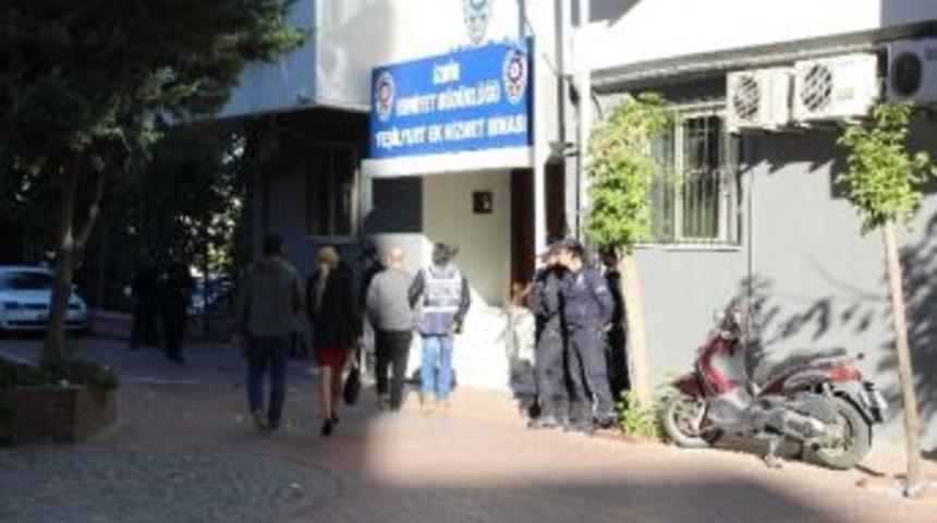 İzmir&rsquo;de &rsquo;paralel Yapı&rsquo; Operasyonu