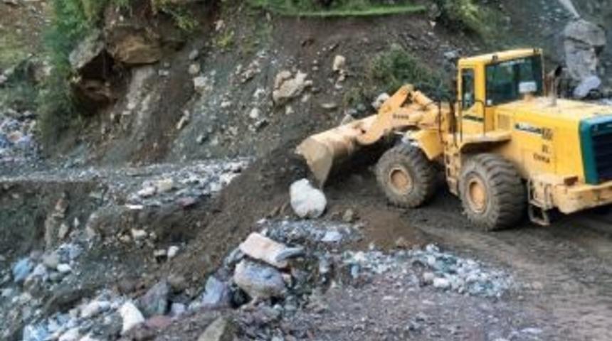 Batman&rsquo;da Kapanan Yollar Ulaşıma A&ccedil;ıldı