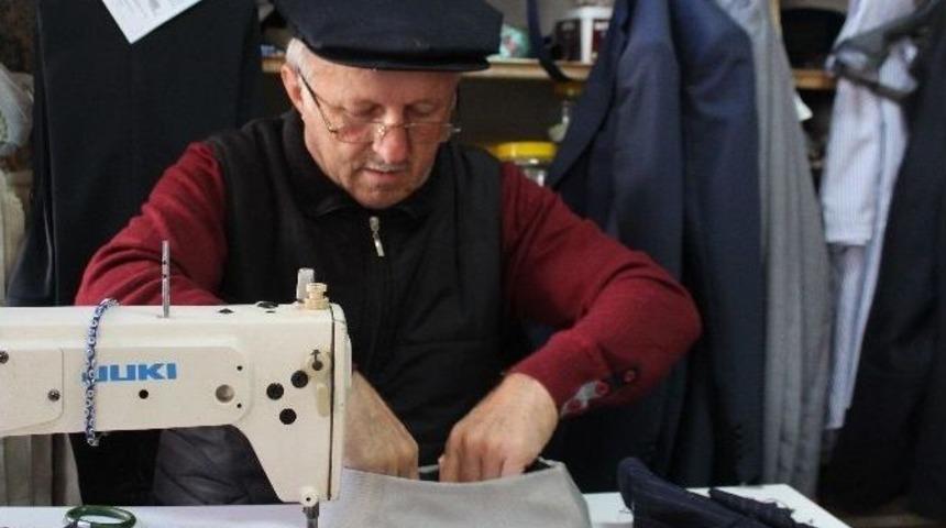 Ustanın Elinde Şekillenen 8 K&ouml;şe "kasket&ccedil;ilik"