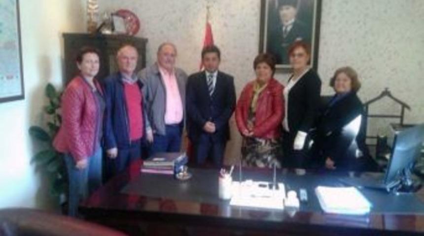 Urla Kızılay Şubesinden Kaymakam Demiryürek’e Ziyaret