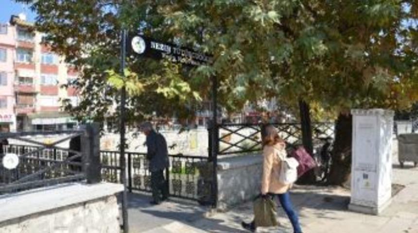 Asar Yaya K&ouml;pr&uuml;s&uuml; Levhaları Yenilendi