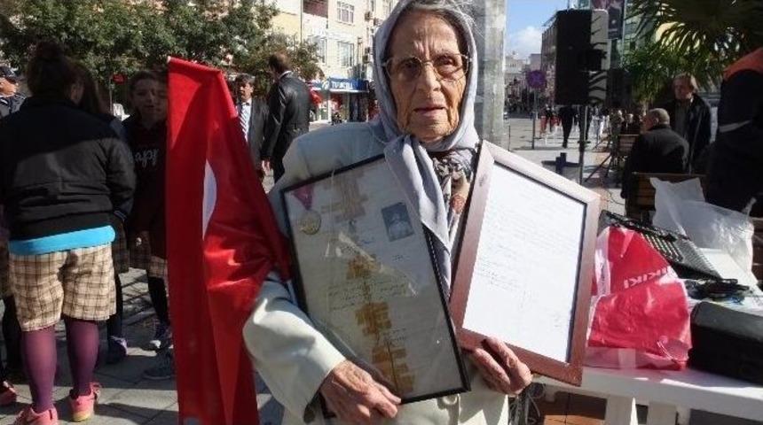 Burhaniyeli Ş&uuml;kran Ninenin Madalya Gururu