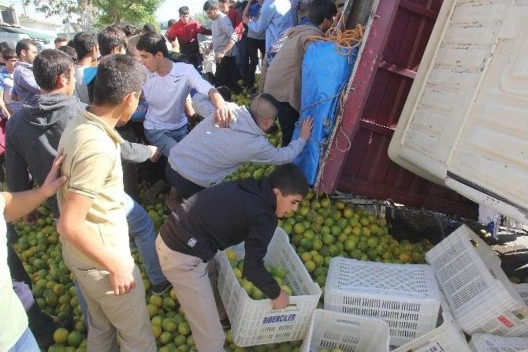 Kamyonun Altında Kalan Otomobilde Can Pazarı