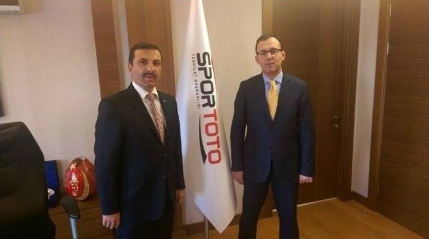 Kavak&rsquo;a Bir Halı Saha Daha Geliyor