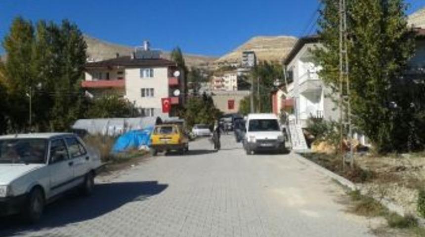 Elazığ&rsquo;da Kazada &Ouml;len Polis Memurunun Evine Şehit Ateşi D&uuml;şt&uuml;