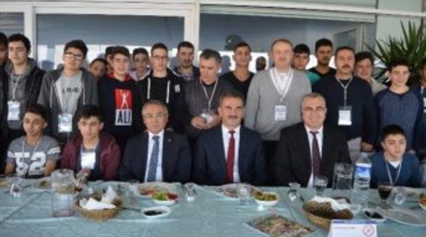 &Uuml;&ccedil;&uuml;nc&uuml; Nesil T&uuml;rk Gen&ccedil;leri Gemlik&rsquo;te