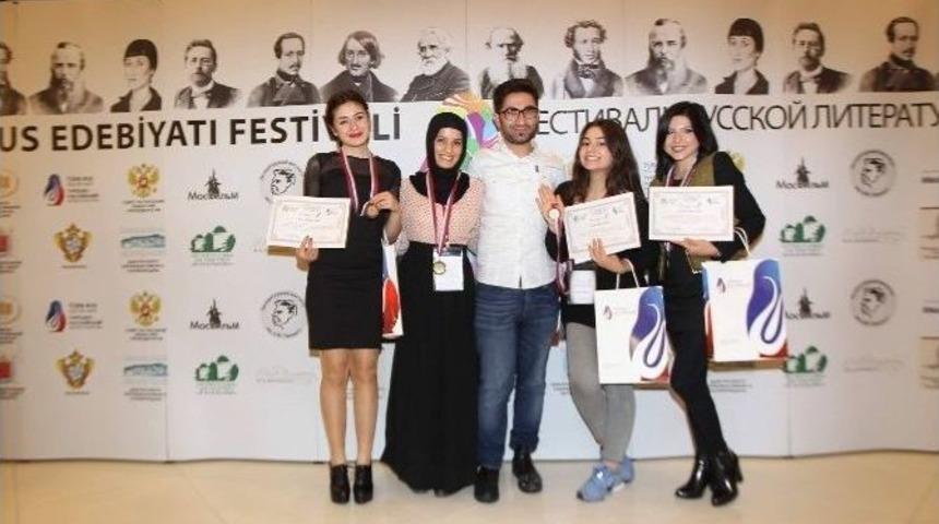 Atat&uuml;rk &Uuml;niversitesi Rus Dili Yarışmasında 4 Madalya Kazandı
