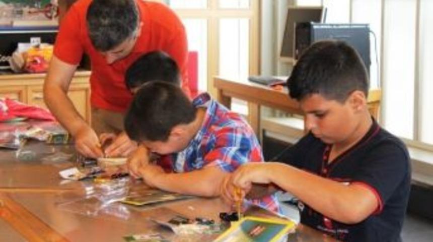 Bilim Merkezi Hafta Sonu Çalışmalarına Devam Ediyor