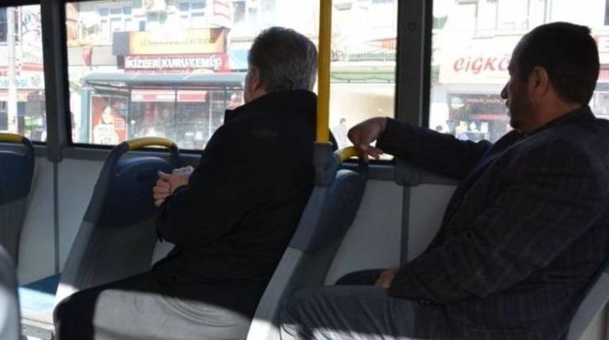 Otobüste Ki Gizli Yolcu Vali Kahraman