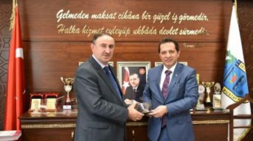 Emniyet M&uuml;d&uuml;r&uuml; Yıldız&rsquo;dan Nezaket Ziyareti