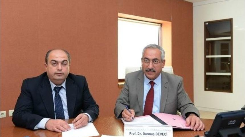 Tekstil M&uuml;hendisliği &Ouml;ğrencilerine Karşılıksız Burs