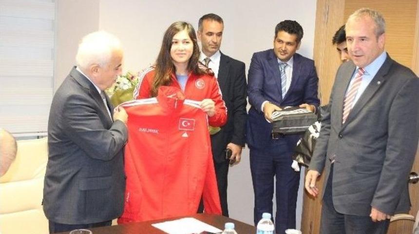 Edirne Valisi Şahin&rsquo;den &lsquo;altın&rsquo; S&ouml;z&uuml;