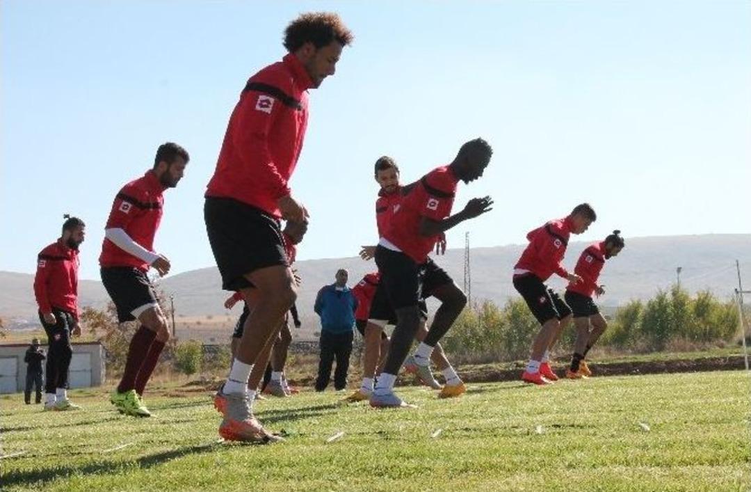 Elazığspor Galibiyet İ&ccedil;in Hazır