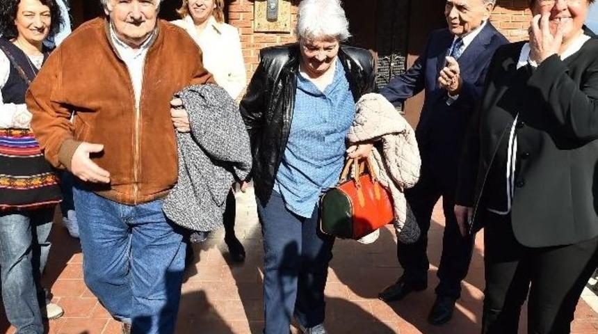 O Devlet Başkanı İzmir&rsquo;de