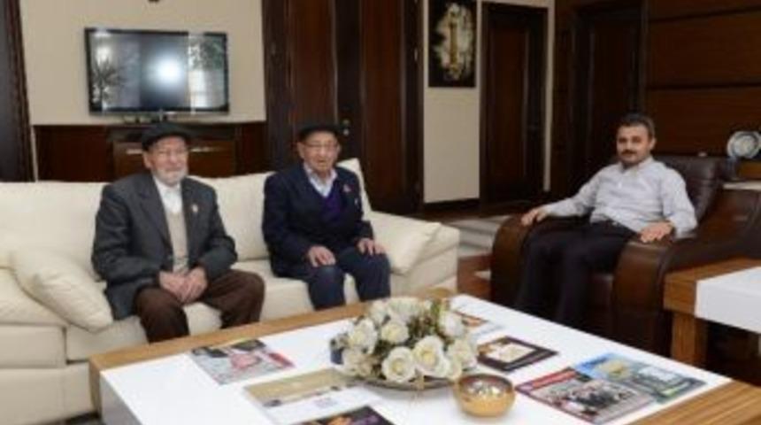 Gazilerden Başkan K&uuml;lc&uuml;&rsquo;ye Ziyaret