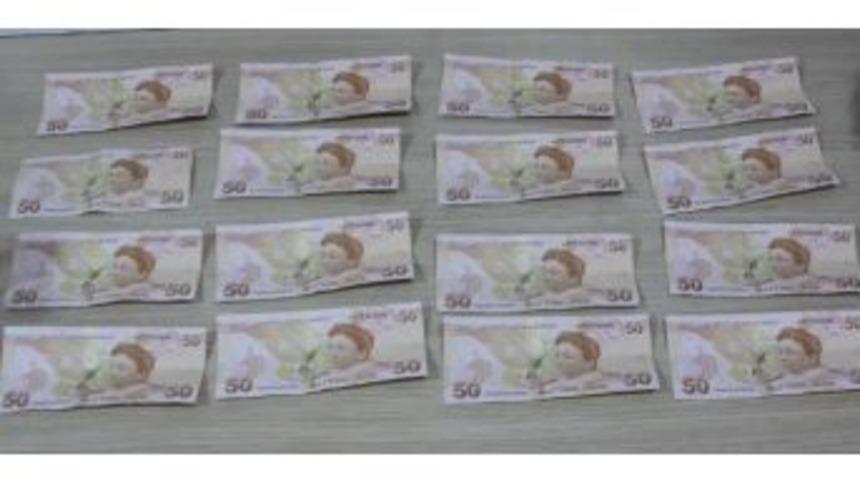 Kars&rsquo;ta Piyasaya Sahte Para S&uuml;rmeye &Ccedil;alışan 3 Kişi Tutuklandı