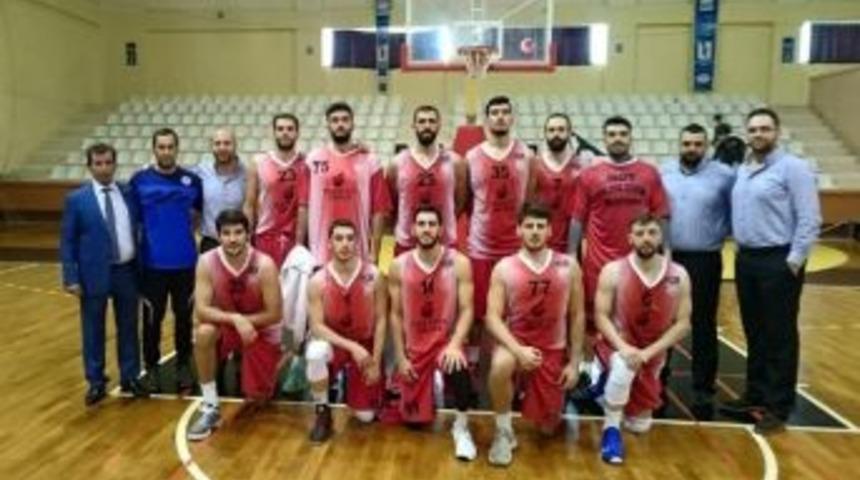 Yalova Group Belediyespor&rsquo;da Galibiyet Sevinci Yaşanıyor