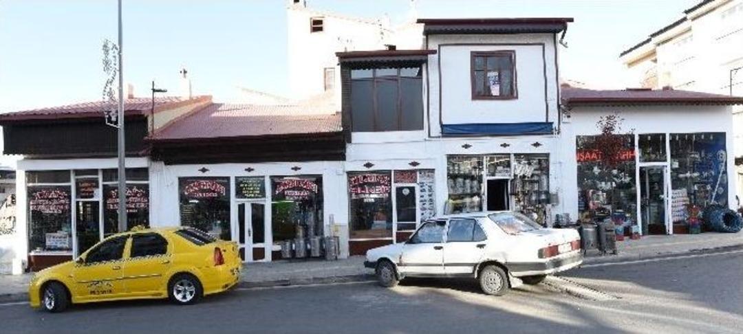 G&uuml;lahmet Caddesi&rsquo;nde Cephe Sağlıklaştırılması