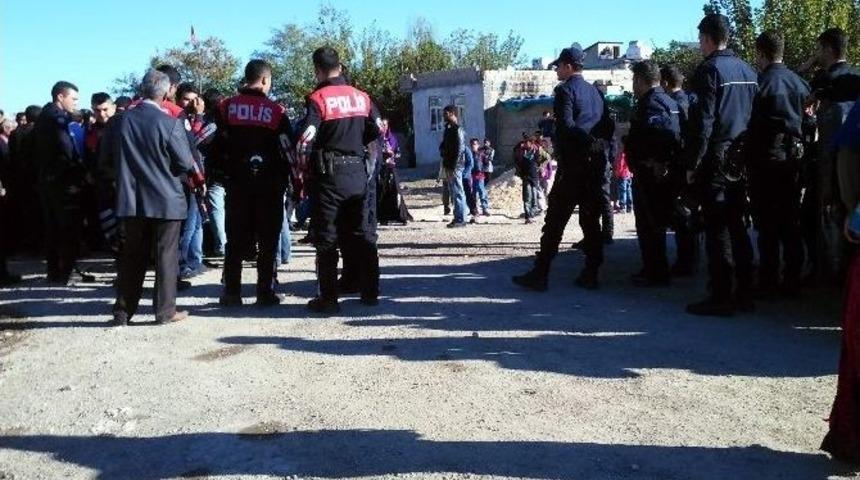 Hapis Cezası Olan Şahsı Almak İsteyen Polise Saldırı