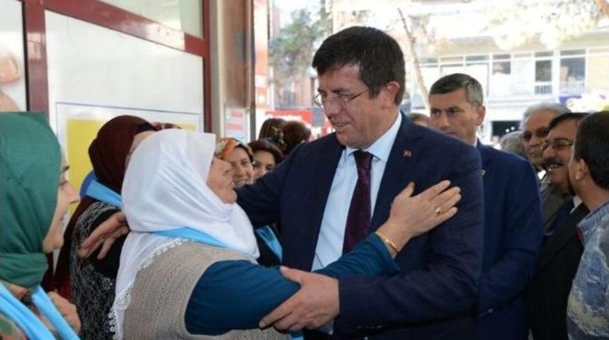 Bakan Zeybekci&rsquo;den Asgari &Uuml;cret A&ccedil;ıklaması