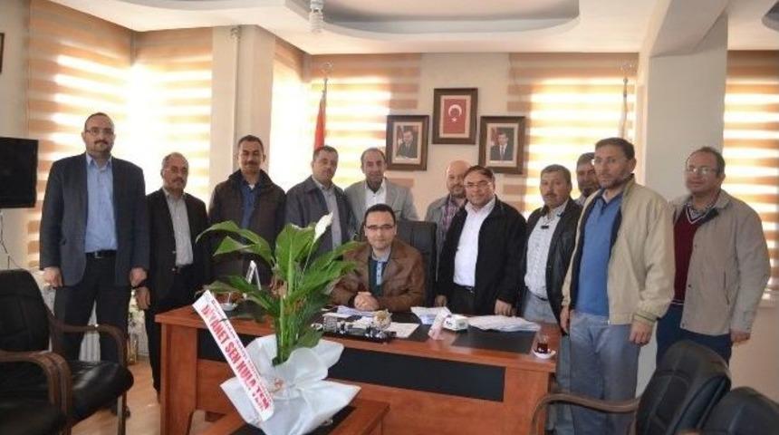 Ak Parti&rsquo;ye Tebrik Ziyaretleri S&uuml;r&uuml;yor