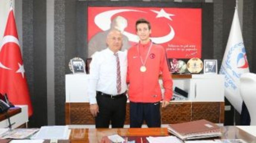 Tekvando Şampiyonundan Hacıcaferoğlu&rsquo;na Ziyaret