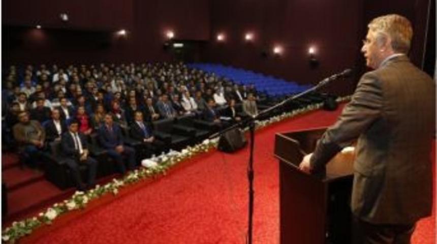 Elazığ Belediye Başkanı Yanılmaz, Personellerle Bir Araya Geldi