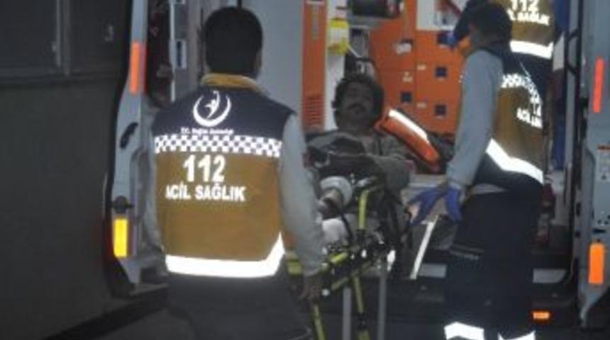 İnsan Ka&ccedil;ak&ccedil;ıları M&uuml;ltecileri Vurdu