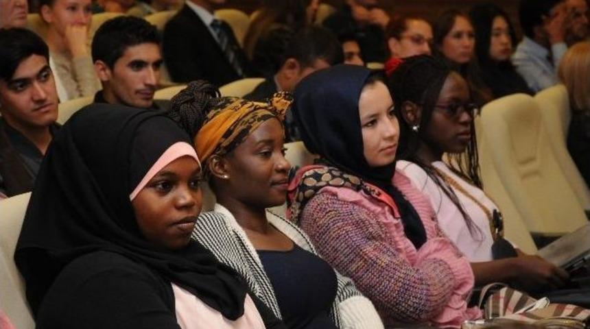 Aü’den Uluslararası Öğrencilere Oryantasyon Programı