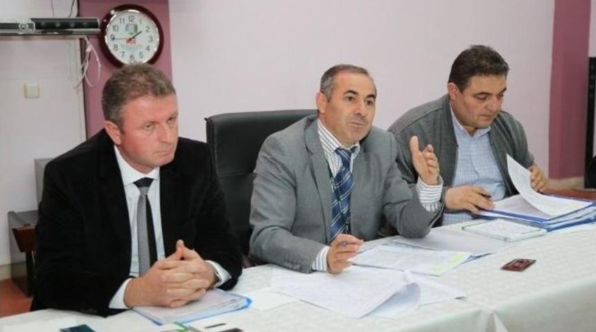 Hizmet B&uuml;t&uuml;nl&uuml;ğ&uuml; Ve Etkinliği A&ccedil;ısından B&ouml;lge Mahalle Muhtarlar Toplantısı