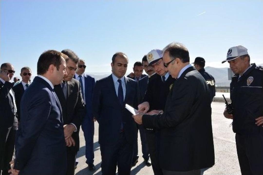 Vali Altıparmak Aşkale&rsquo;de