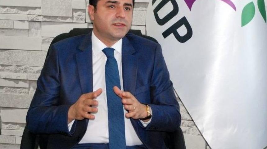 Demirtaş&rsquo;tan &rsquo;başkanlık Sitemi&rsquo; A&ccedil;ıklaması