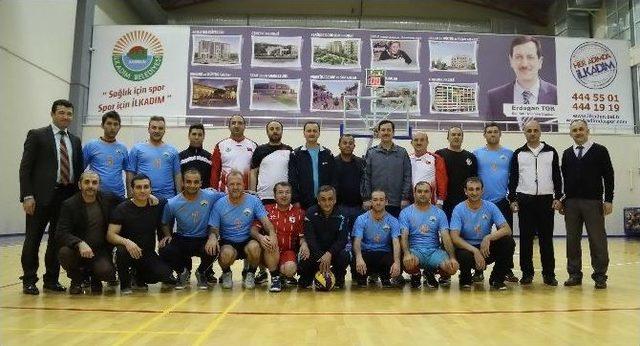 İlkadım’da Voleybol Turnuvası Başladı