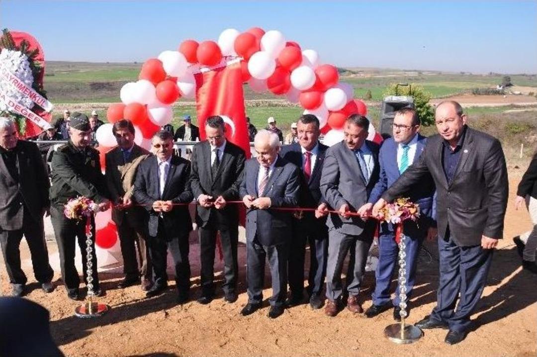 Su Yalağına G&ouml;sterişli T&ouml;ren