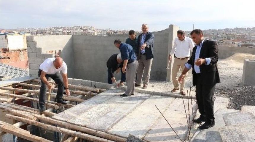 Haliliye&rsquo;deki Ka&ccedil;ak Kat Fazlaları Yıkıldı