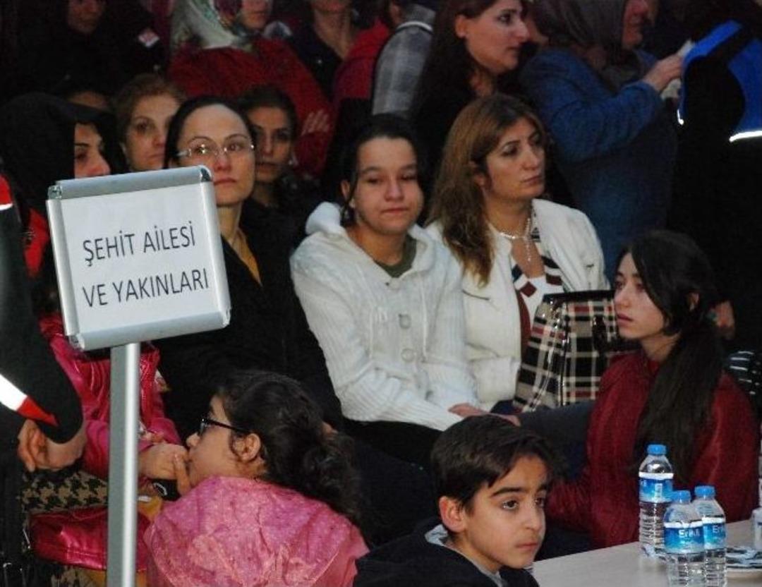 Şehit Polis Tekbirlerle Uğurlandı