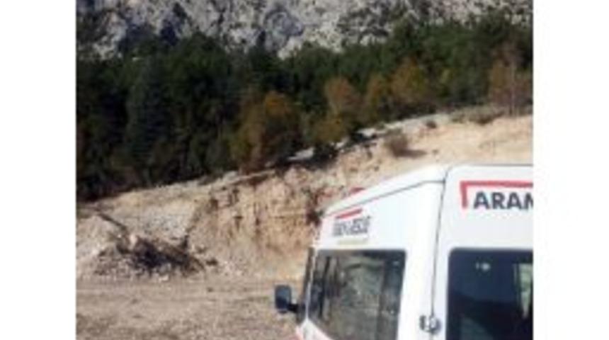 Milli Atlet Arslan, Tırmandığı Dağda Mahsur Kaldı