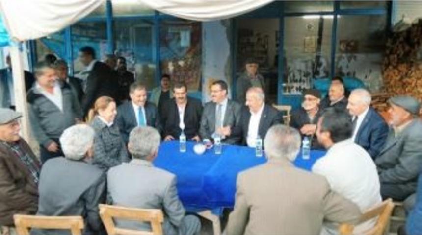 Ak Parti Heyeti Darendelilerle Bir Araya Geldi