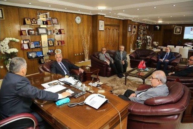 Erciyes Organ Nakli Vakfı Yönetim Kurulu Üyelerinin Melikgazi Ziyareti