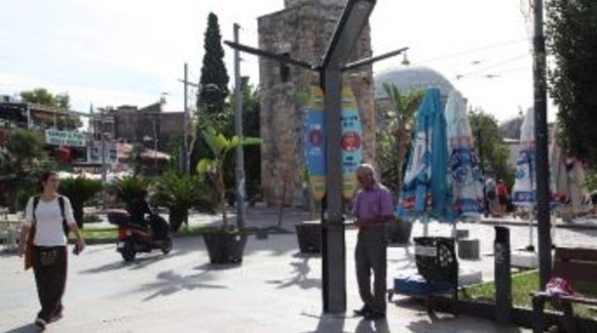 Clk Akdeniz Elektrik&rsquo;ten Kent Merkezine &Uuml;cretsiz İnternet Noktası